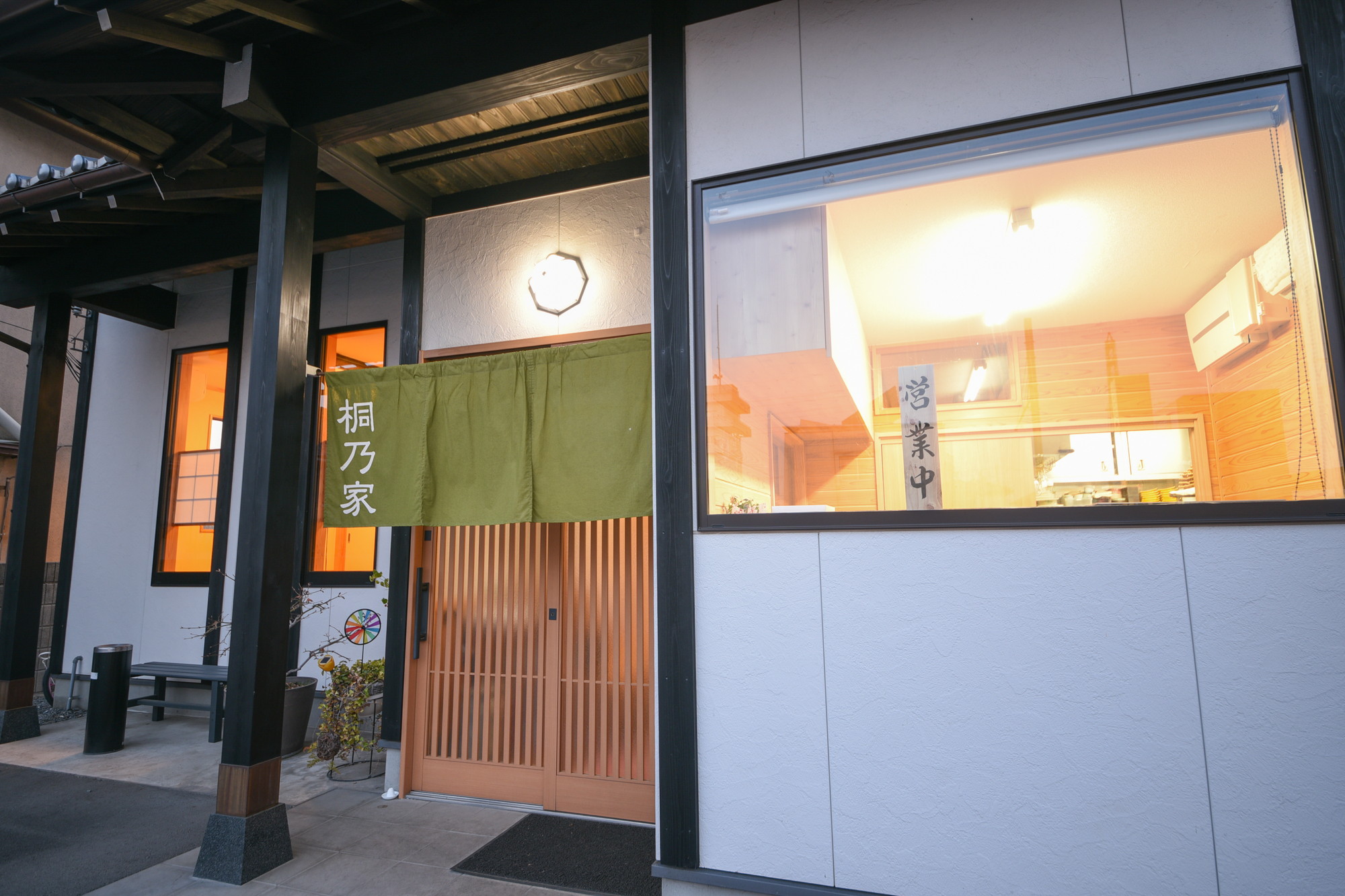 栃木市蔵の街の隠れ家的和食処 日本料理・手打そば 桐乃家【冬季限定ふぐ料理・あんこう鍋提供中】